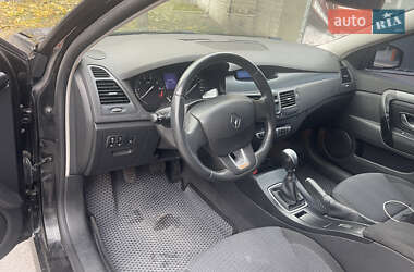 Лифтбек Renault Laguna 2008 в 