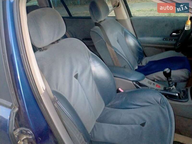Универсал Renault Laguna 2001 в Черновцах фото 10 Универсал Renault Laguna 2001 в Черновцах