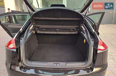 Лифтбек Renault Laguna 2012 в 