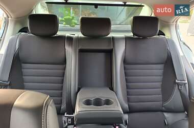 Лифтбек Renault Laguna 2012 в 