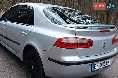 Ліфтбек Renault Laguna 2003 в Острозі