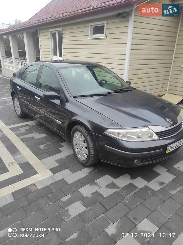 Лифтбек Renault Laguna 2003 в 