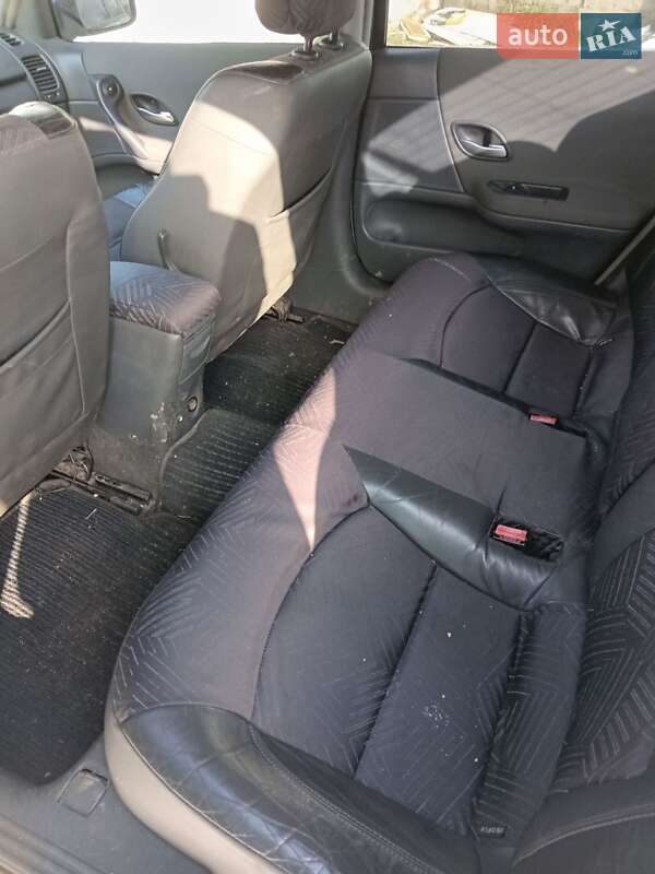 Универсал Renault Laguna 2004 в Новомосковске