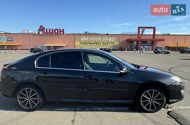 Лифтбек Renault Laguna 2014 в 