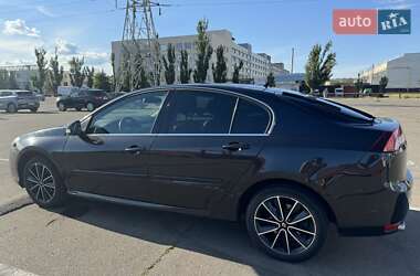 Лифтбек Renault Laguna 2014 в 