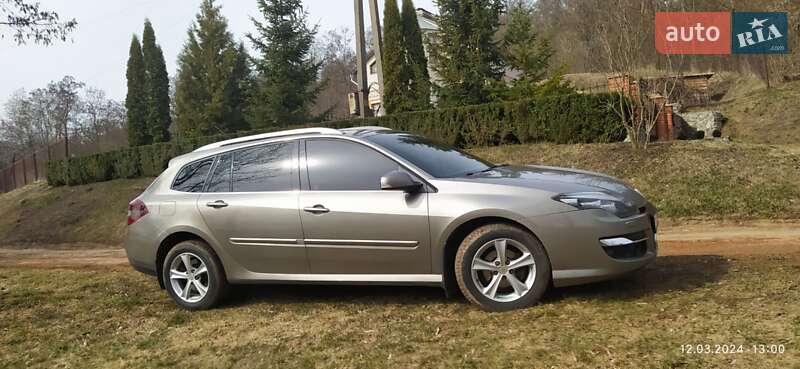 Универсал Renault Laguna 2011 в Ромнах