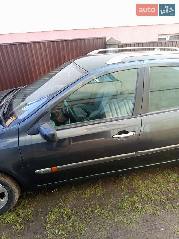 Универсал Renault Laguna 2002 в Надворной