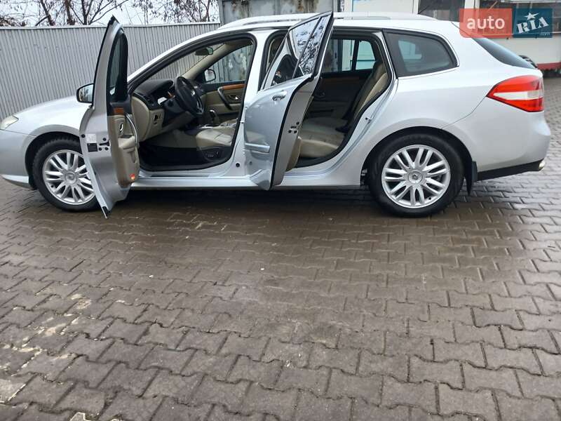 Універсал Renault Laguna 2010 в Чернівцях фото 7 Універсал Renault Laguna 2010 в Чернівцях