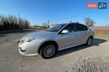 Ліфтбек Renault Laguna 2012 в Радивиліві