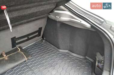 Ліфтбек Renault Laguna 2001 в 