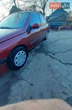 Ліфтбек Renault Laguna 2001 в Острозі