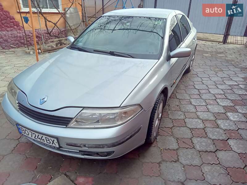 Ліфтбек Renault Laguna 2002 в Чемерівцях