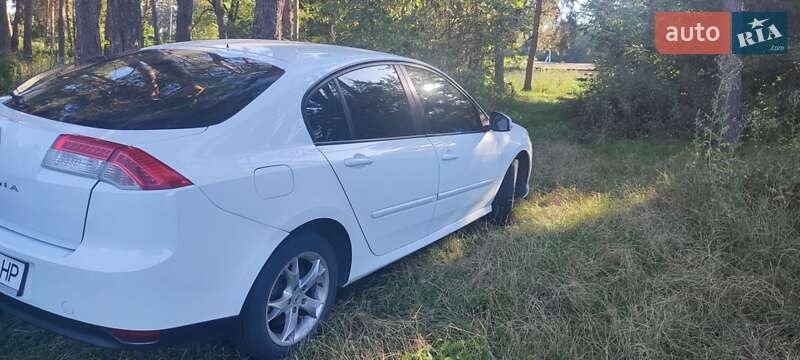 Лифтбек Renault Laguna 2009 в Звягеле