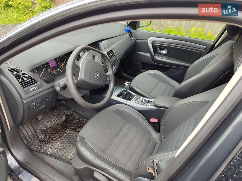 Универсал Renault Laguna 2009 в Малине