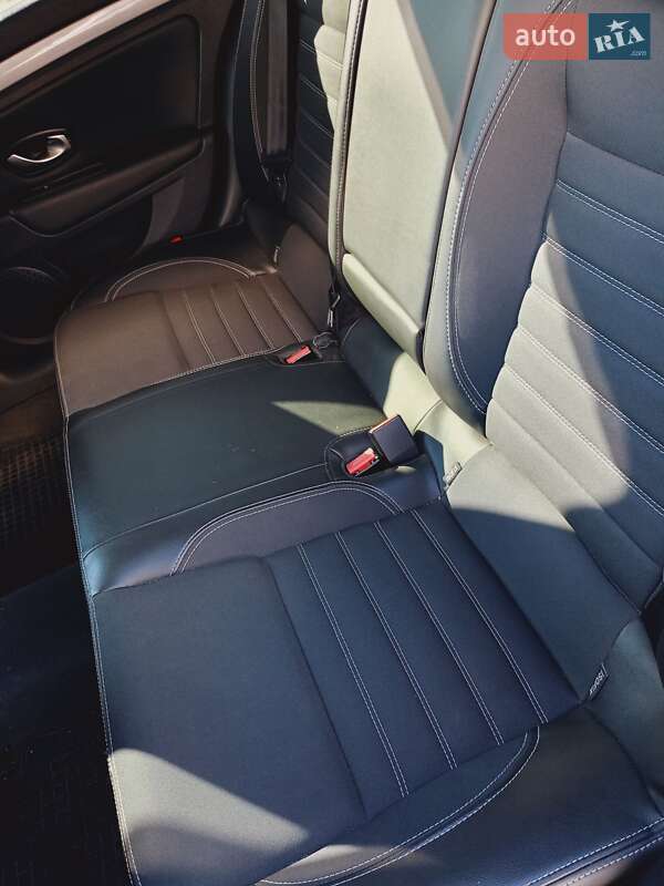Универсал Renault Laguna 2011 в Бродах