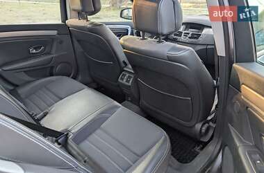 Лифтбек Renault Laguna 2011 в 