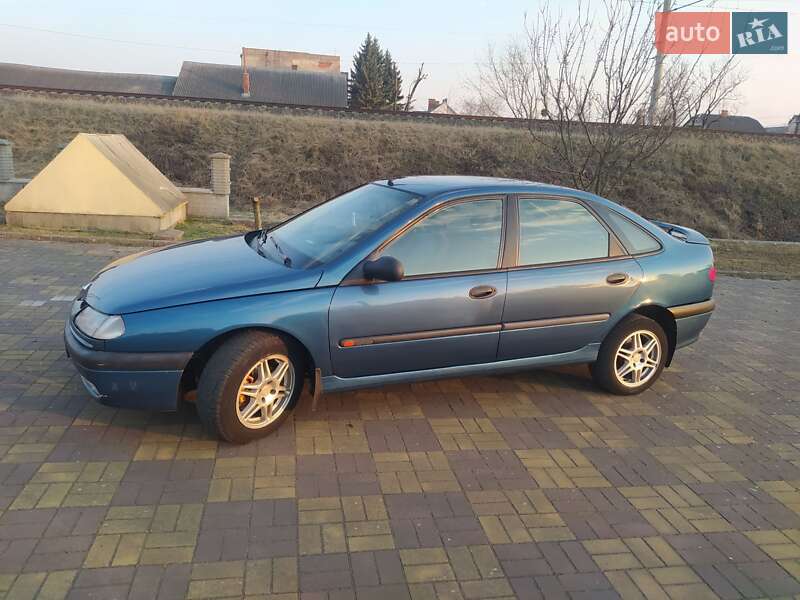 Лифтбек Renault Laguna 1994 в Самборе