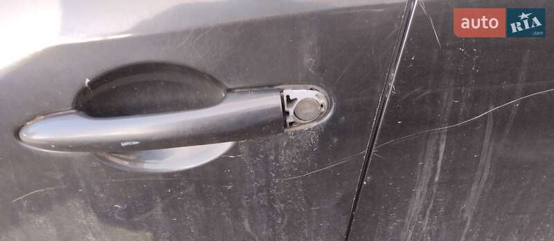 Ліфтбек Renault Laguna 2002 в Києві