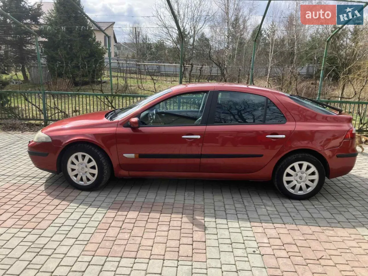 Вітаю. Продаю власне авто, в хорошому стані на свої роки. Дзвоніть.