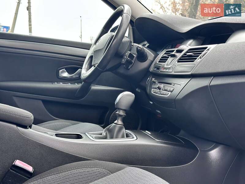Лифтбек Renault Laguna 2007 в Кропивницком