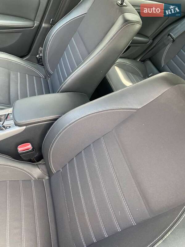 Лифтбек Renault Laguna 2010 в Львове