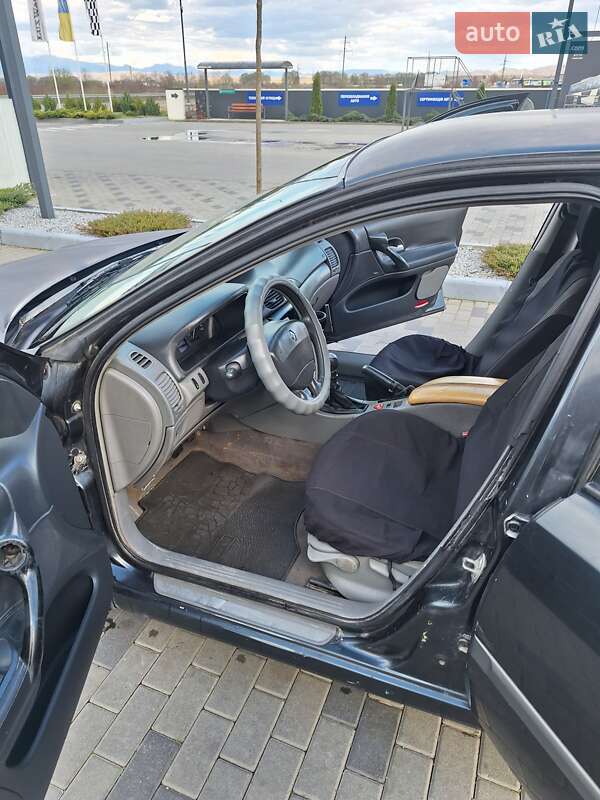 Универсал Renault Laguna 2001 в Ивано-Франковске