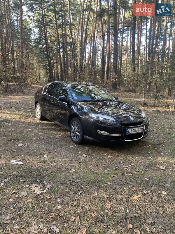 Ліфтбек Renault Laguna 2014 в Гадячі