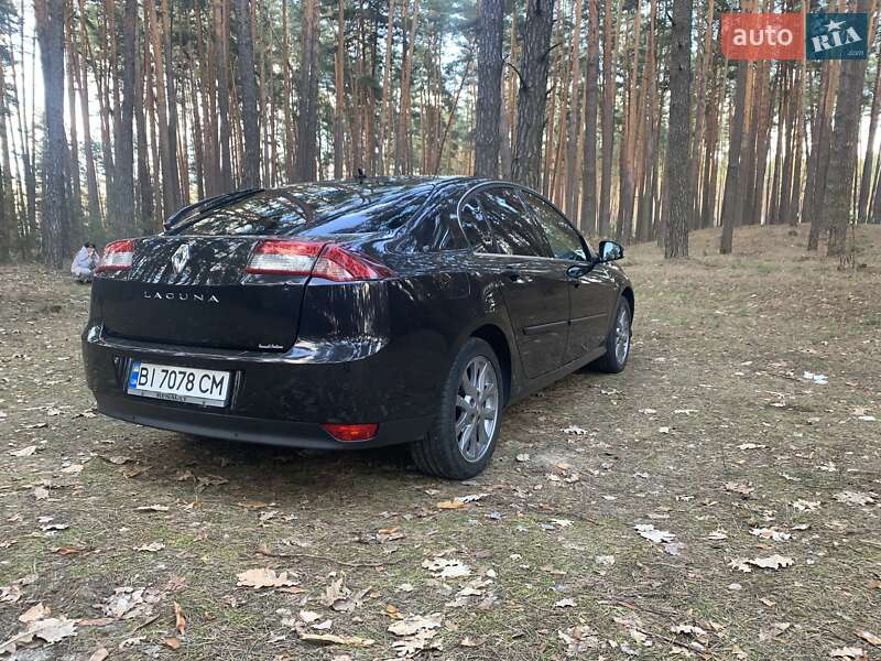 Ліфтбек Renault Laguna 2014 в Гадячі
