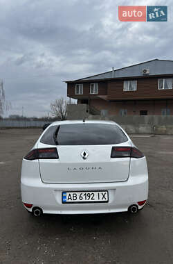Ліфтбек Renault Laguna 2015 в 