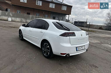 Ліфтбек Renault Laguna 2015 в 