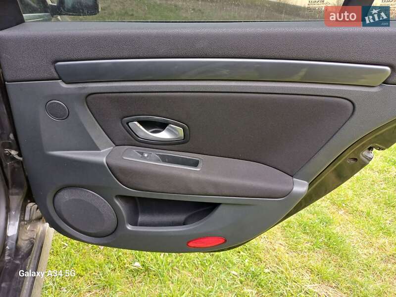 Универсал Renault Laguna 2010 в Ивано-Франковске фото 17 Универсал Renault Laguna 2010 в Ивано-Франковске