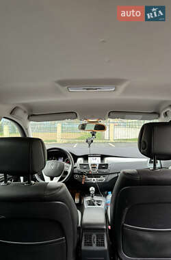 Универсал Renault Laguna 2012 в 