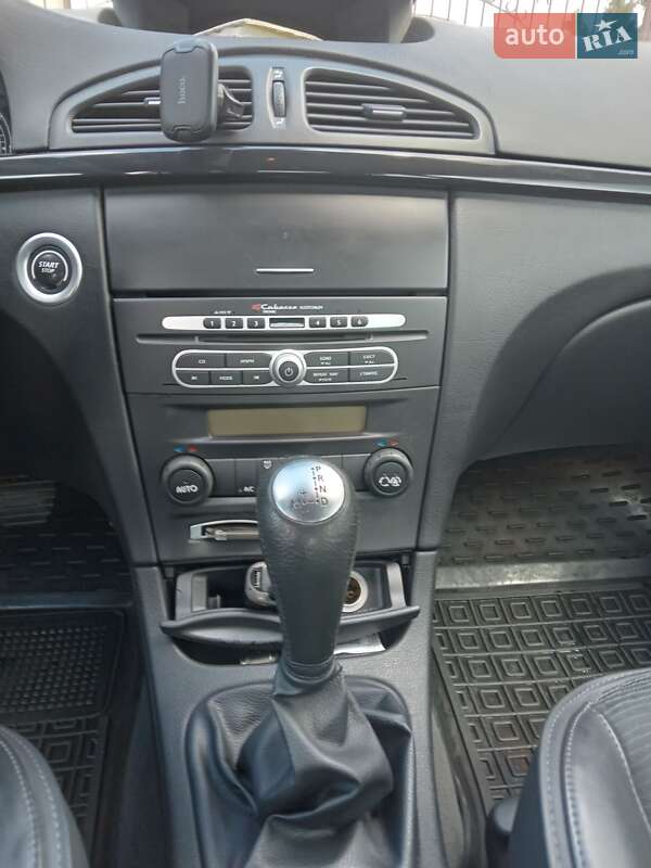 Лифтбек Renault Laguna 2006 в Тульчине