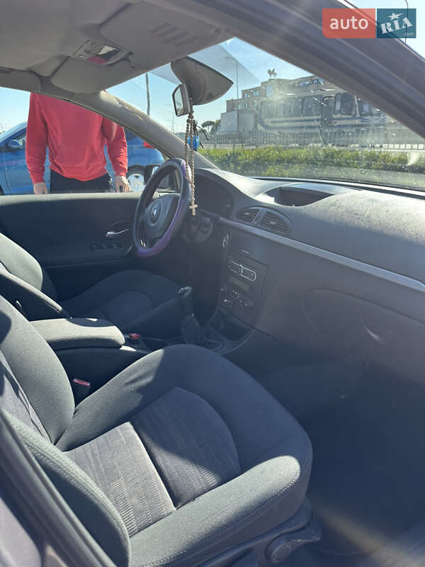 Ліфтбек Renault Laguna 2006 в Львові