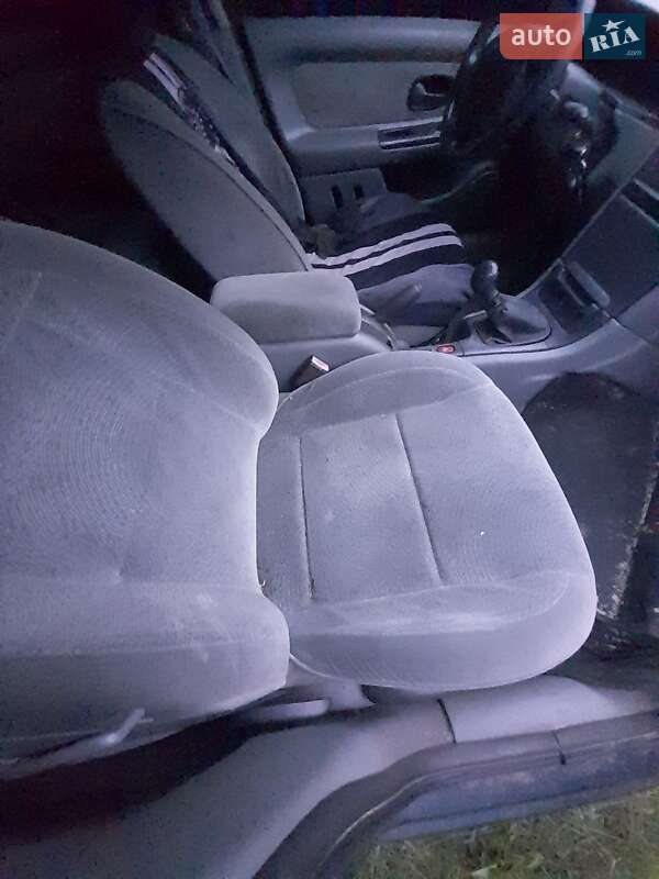 Лифтбек Renault Laguna 1999 в Маневичах