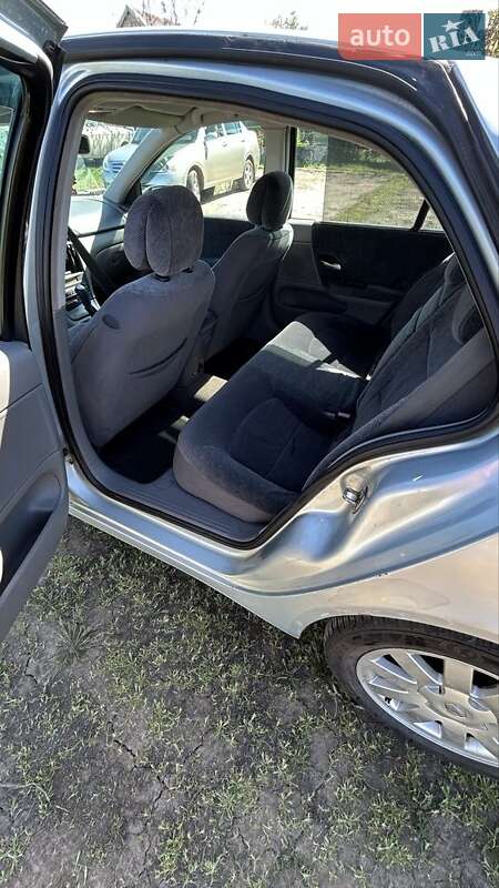 Универсал Renault Laguna 2002 в Желтых Водах