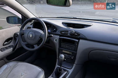 Лифтбек Renault Laguna 2003 в 