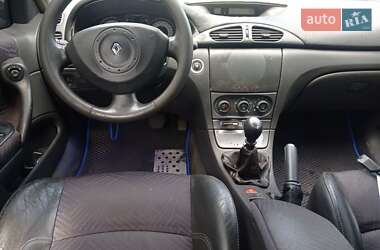 Лифтбек Renault Laguna 2003 в 