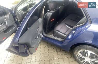 Лифтбек Renault Laguna 2003 в 