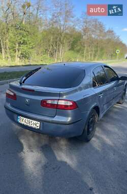 Лифтбек Renault Laguna 2003 в 
