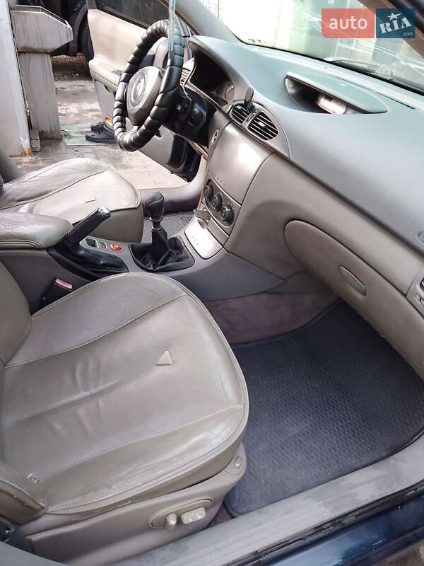 Універсал Renault Laguna 2001 в Миколаєві