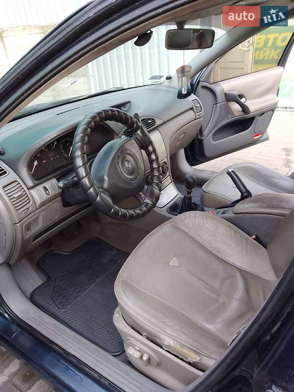 Універсал Renault Laguna 2001 в Миколаєві