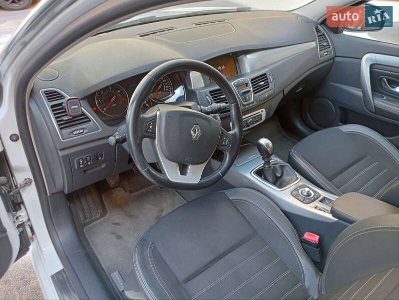 Лифтбек Renault Laguna 2014 в Тернополе