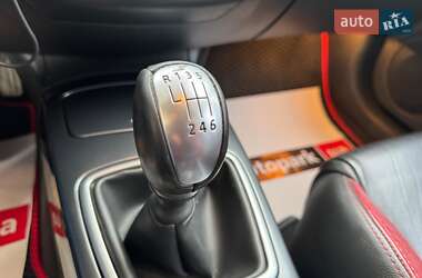 Купе Renault Laguna 2010 в 