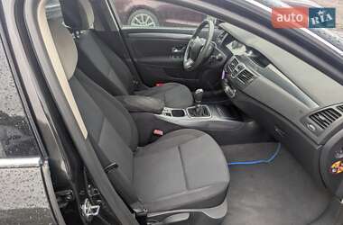 Лифтбек Renault Laguna 2010 в 