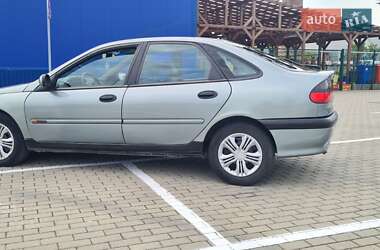 Ліфтбек Renault Laguna 1997 в 