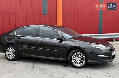 Ліфтбек Renault Laguna 2011 в 