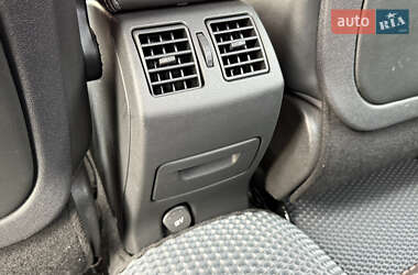 Ліфтбек Renault Laguna 2011 в 