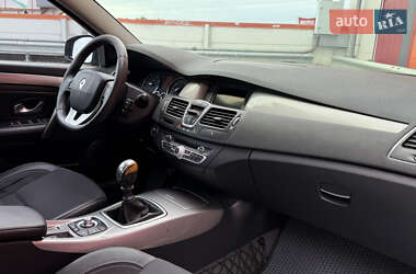 Ліфтбек Renault Laguna 2011 в 