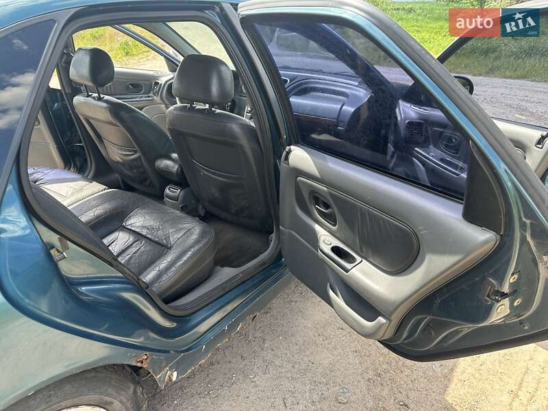 Лифтбек Renault Laguna 1996 в Боярке